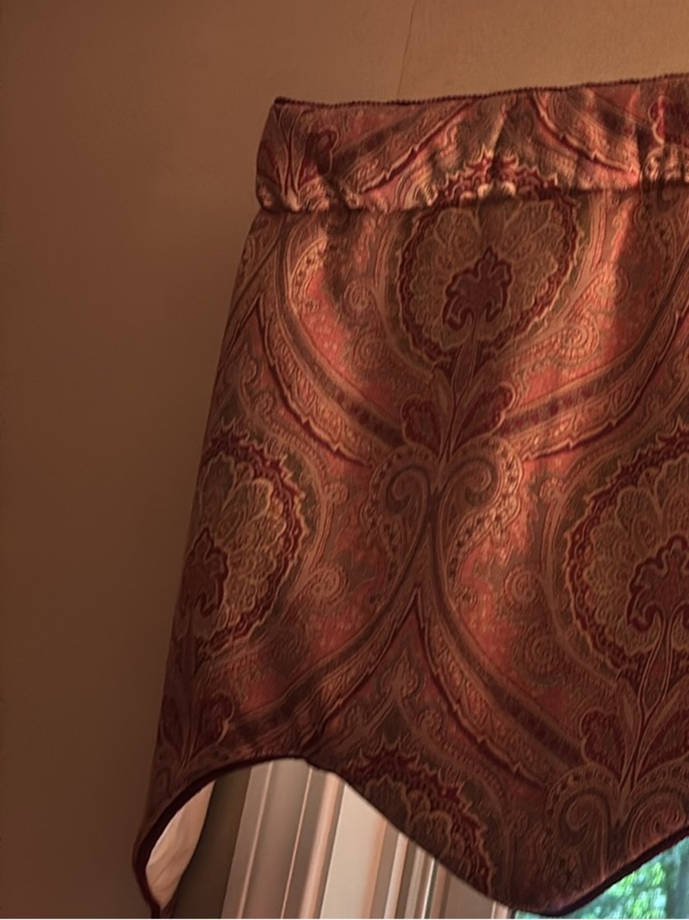 Paisley Window Valance in Rust Red - Unbranded